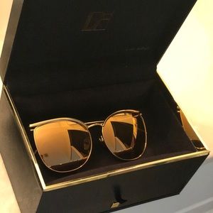 Linda Farrow ✨Gold sunglasses✨
